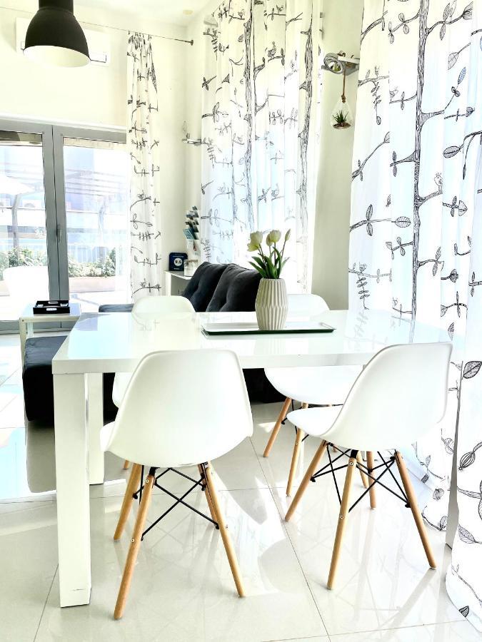 Lounge Apartment